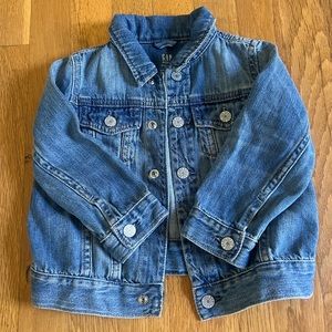 GAP Toddler Denim Jacket Sz 18-24 months